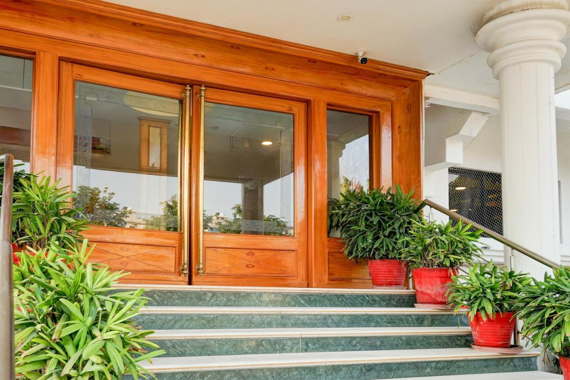 Super Townhouse Subhash Nagar Formerly Royal Palazzo Jaipur Eksteriør bilde